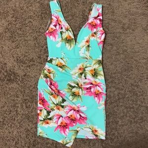 NWT Windsor Turquoise Floral Dress